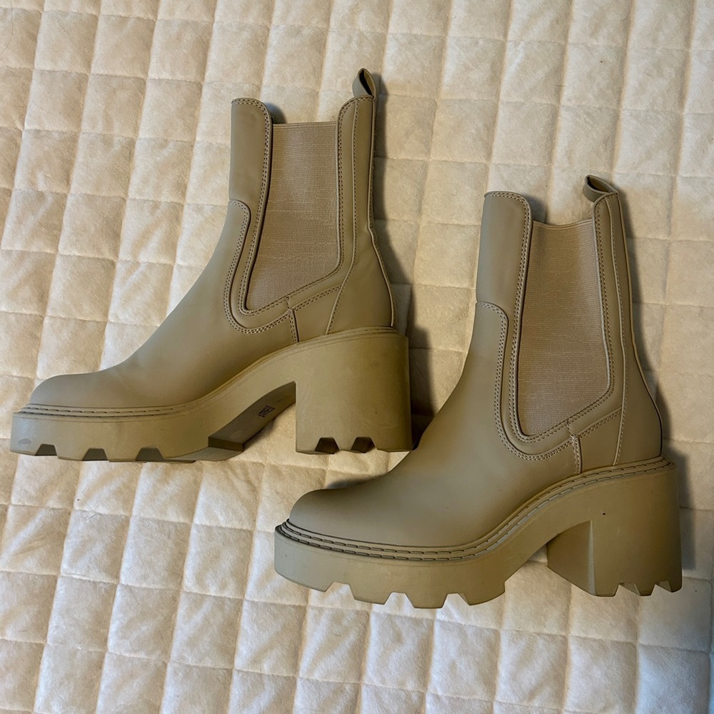 Zara Rubberized Heeled Ankle Boots - Picture 9 of 9